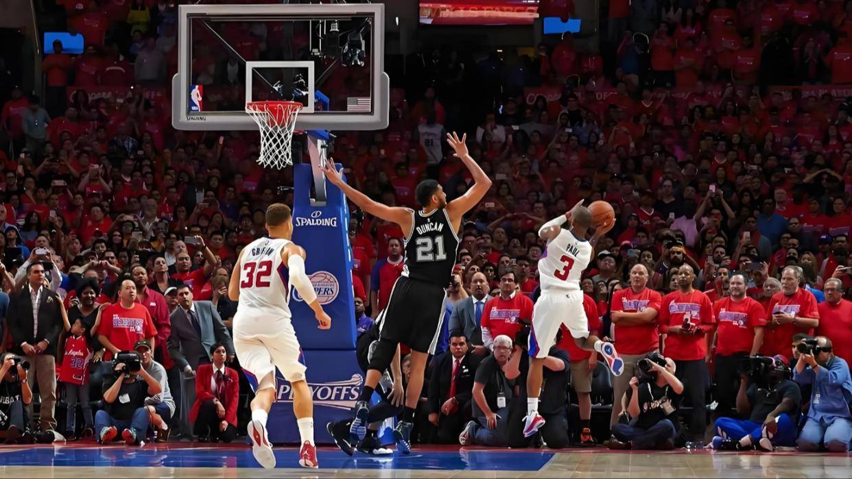 九游娱乐app口碑好-莱万多夫斯基在老鹰比赛中连败东契奇与90激战雄鹿分钟，关键时刻洛杉矶快船备战NBA常规赛都惊呆了