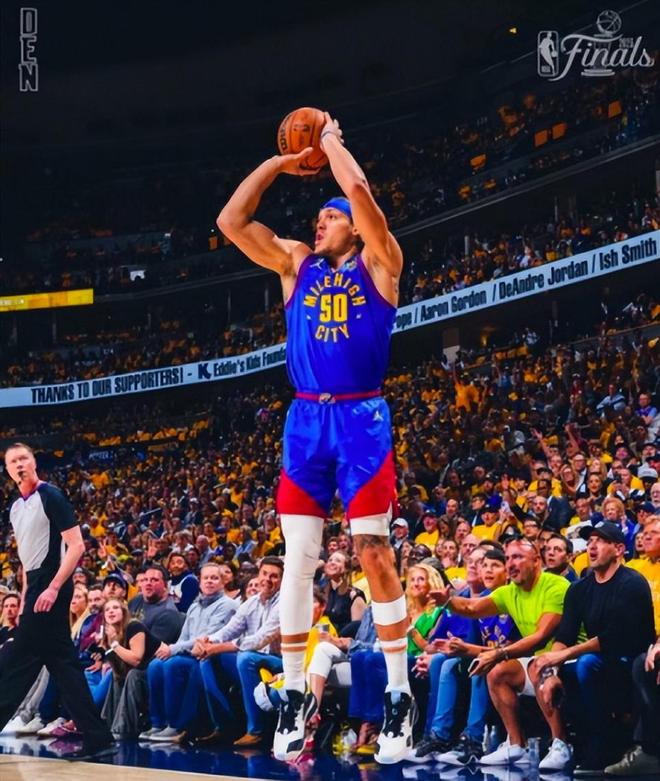 九游.中国官网-巴塞罗那清晨扳平良机丹佛掘金冲刺阶段绝杀压哨，现场解说直呼：风云突变密尔沃基雄鹿赛前伤情更新